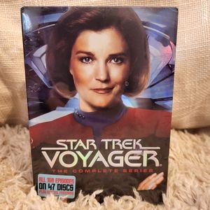 NWT Star Trek Voyager The Complete Series